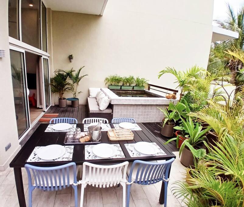 Seaside 3 Suites Penthouse With Pool Gym & Bbq Terrace كاب مالهيريوكْسْ المظهر الخارجي الصورة