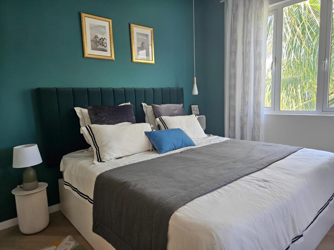 Seaside 3 Suites Penthouse With Pool Gym & Bbq Terrace كاب مالهيريوكْسْ المظهر الخارجي الصورة